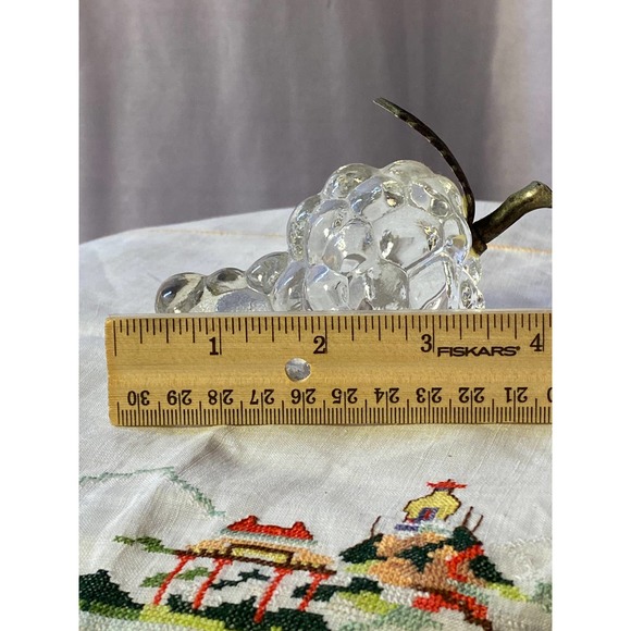 Clear Crystal Grape Cluster Paperweight / Figurine - Picture 3 of 10